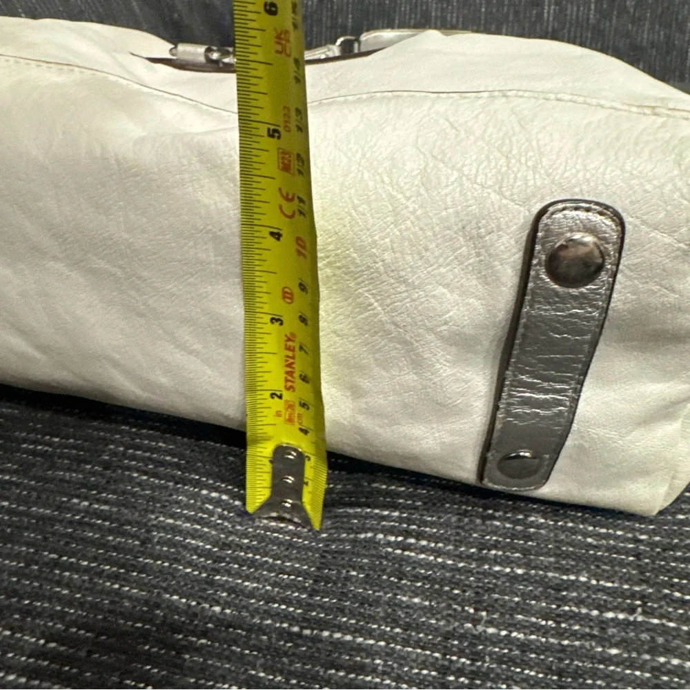 Coach Metallic Silver and Cream Satchel - excellent condition - Picture 13 of 16